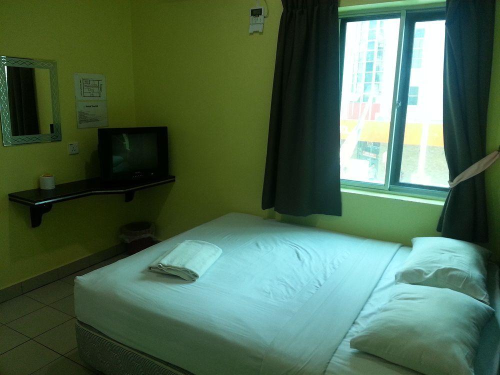 Hotel Tourist City Centre By Hotspot Essential โกตาคินาบาลู ภายนอก รูปภาพ