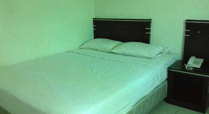 Hotel Tourist City Centre By Hotspot Essential โกตาคินาบาลู ภายนอก รูปภาพ