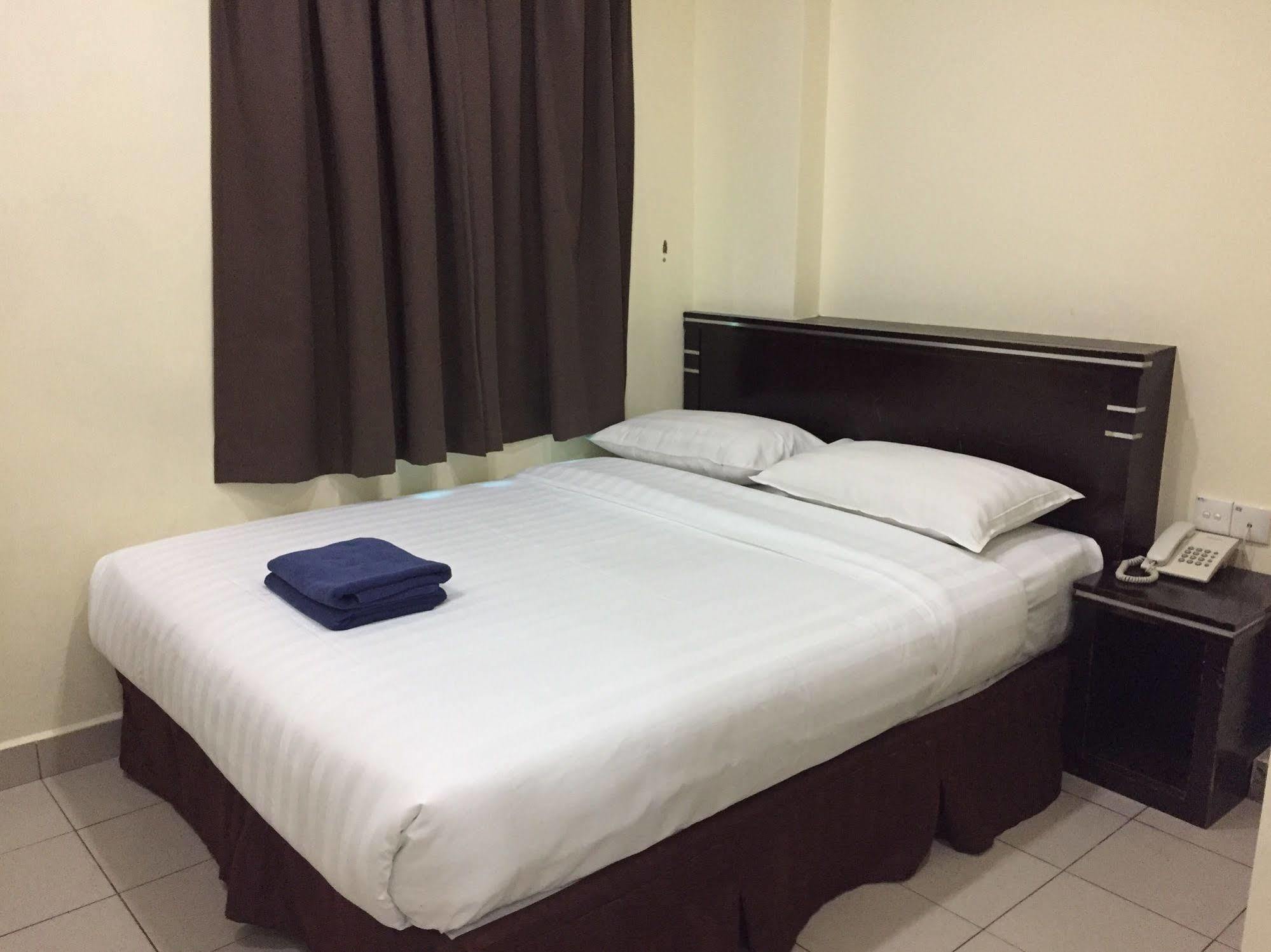 Hotel Tourist City Centre By Hotspot Essential โกตาคินาบาลู ภายนอก รูปภาพ