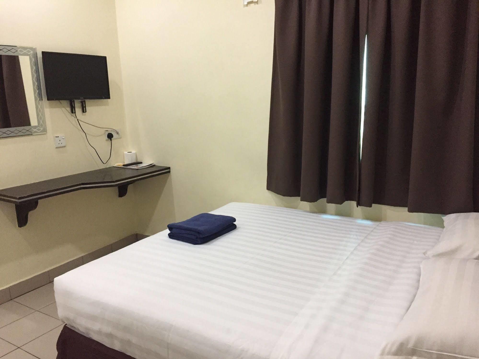 Hotel Tourist City Centre By Hotspot Essential โกตาคินาบาลู ภายนอก รูปภาพ